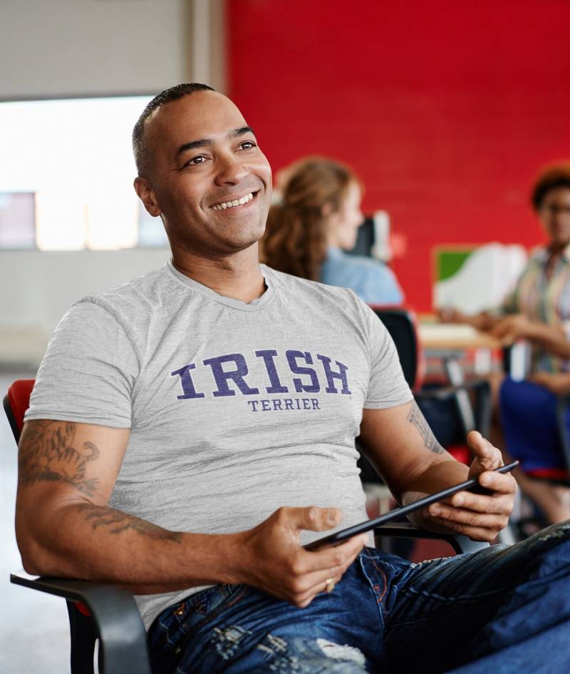 Irish Terrier Besitzer Geschenke Bedruckt Heather Grey Hoodie Geschenk Sweatshirt T-Shirt Aus Dem Haus Des Hundes von TheHouseOfDogShop