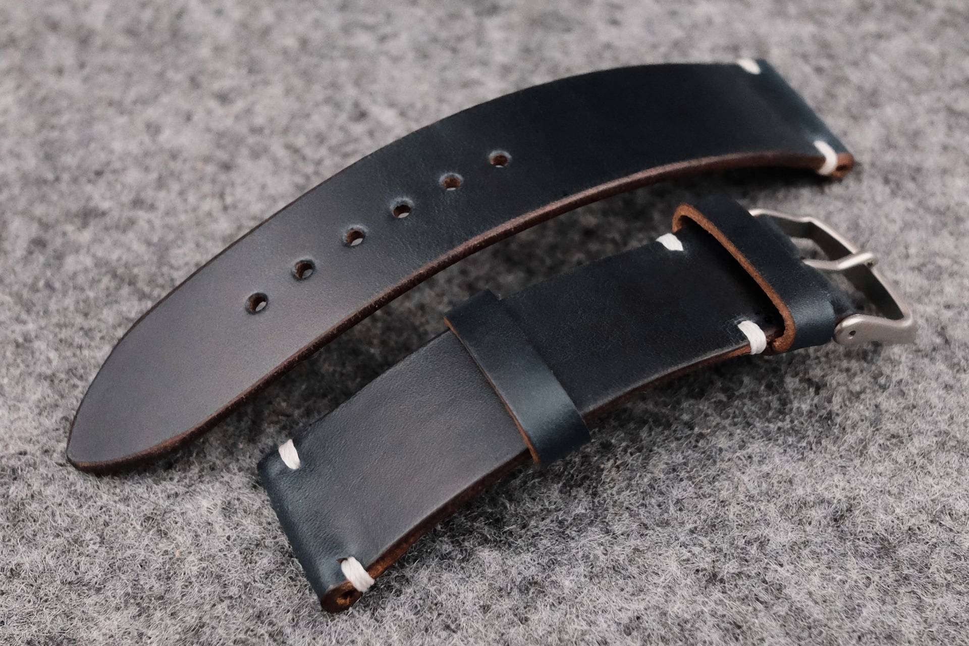 Horween Chromexcel Marine Ungefüttert Seite Stich Leder Armband Horween Chromexcel Marine Ungefüttert Seite Stich Leder Armband von TheHouseOfStraps