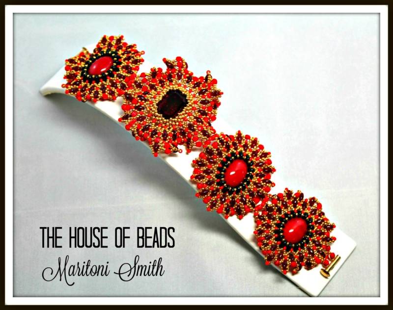 Handgemachte Perlen Gewebte Armband. Hand Perlen Armband von TheHouseofBeads