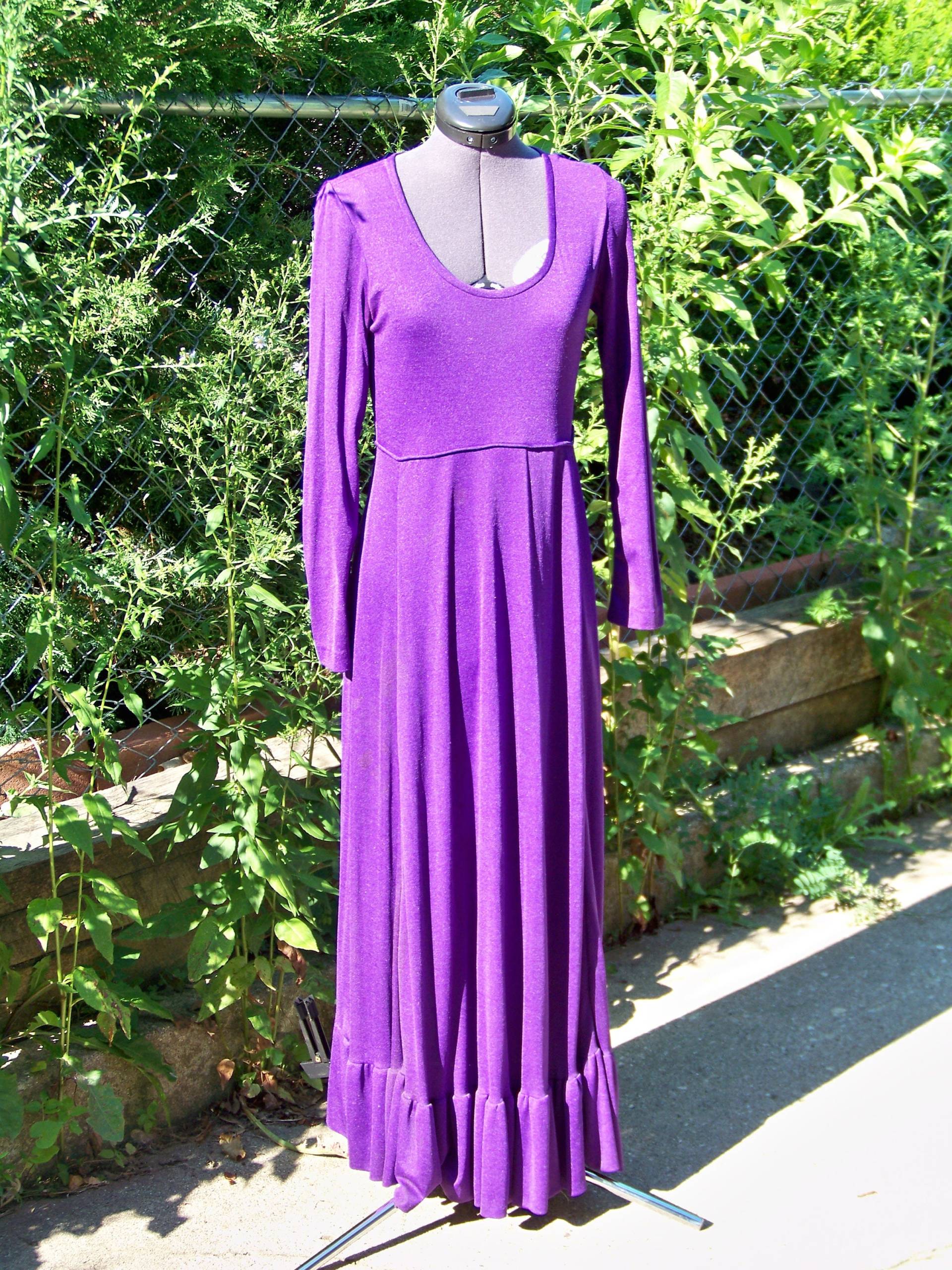 Vintage 1970Er Jahre Dunkellila Slinky Langes Abendkleid Maxi Retro von TheHouseofYork