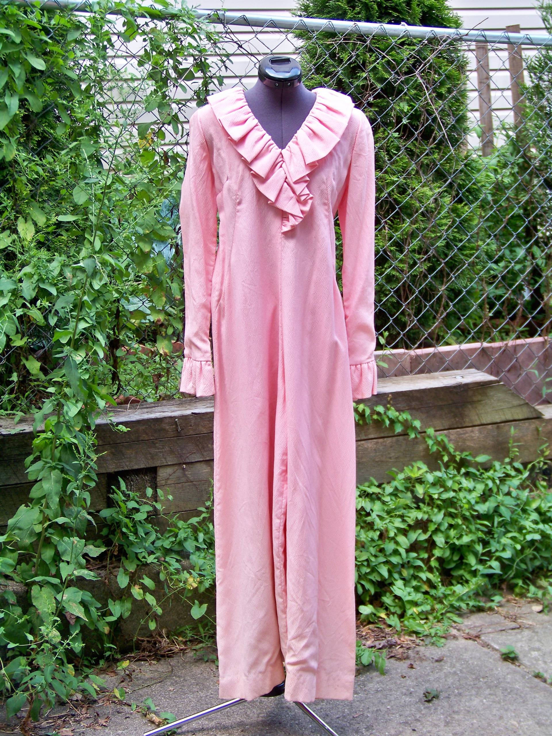 Vintage 1970Er Jahre Mod Licht Rosa Overall Abendkleid Maxi Retro Custom Gemacht von TheHouseofYork