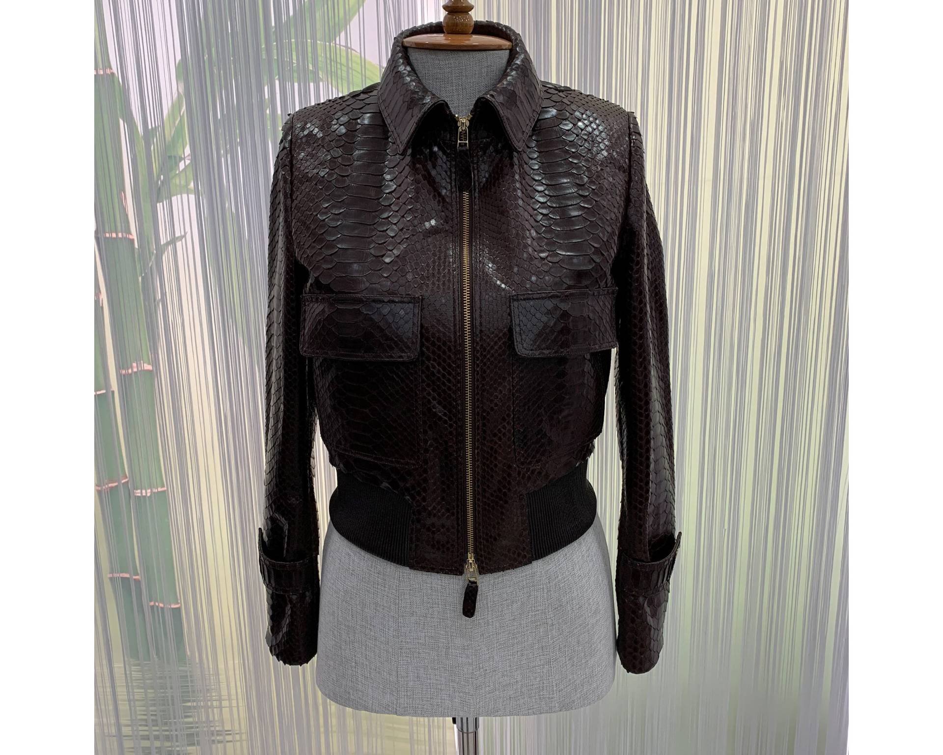 Damen Echtes Python Leder Braun Schlangenhaut Exotisch Handgemacht Bomberjacke Damen Echtes Python Leder Braun Schlangenhaut Exotisch Handgemacht Bomberjacke von TheISSLA