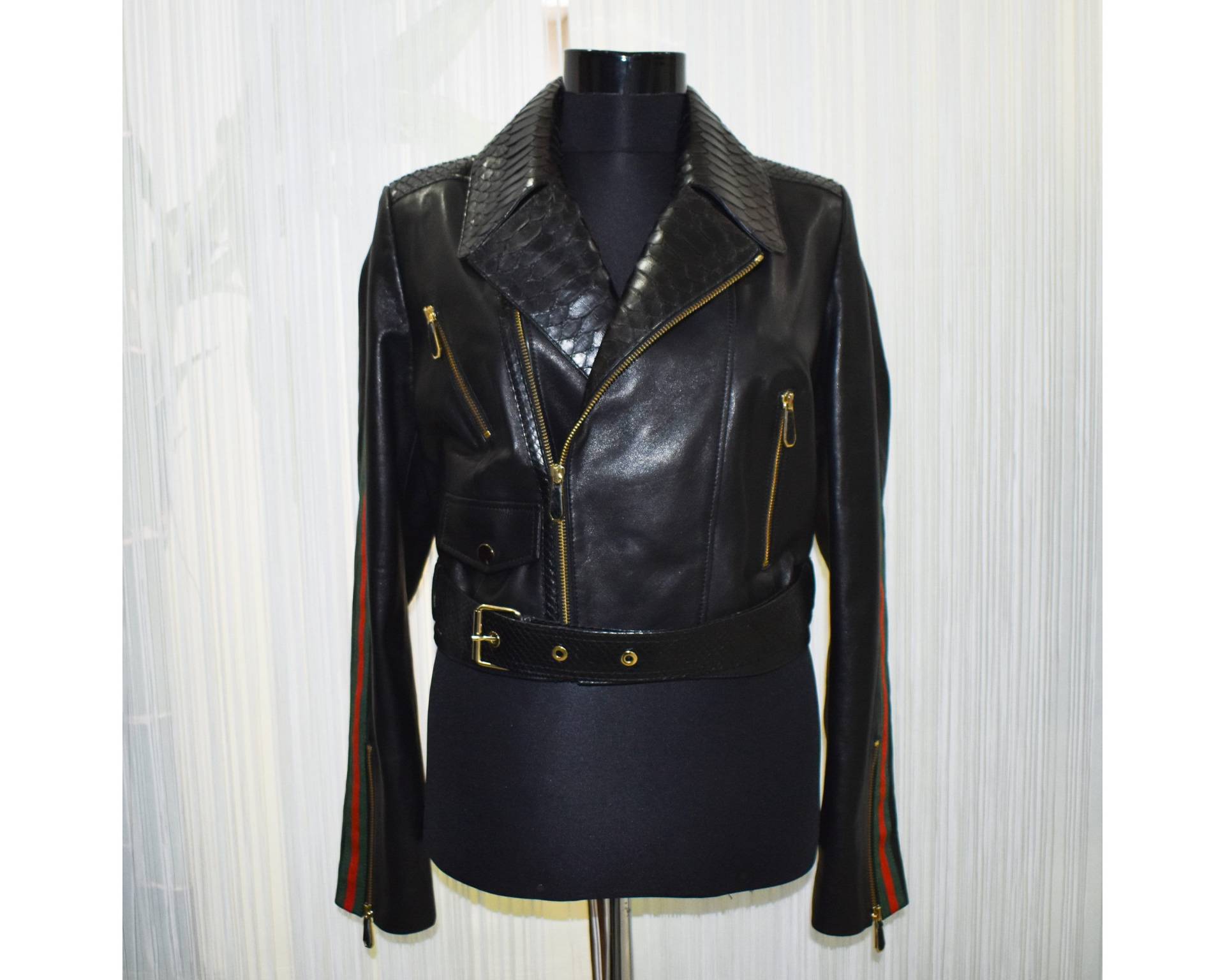 Echte Python Hautbesatz Echt Leder Luxus Motorrad Biker Jacke Echte Python Hautbesatz Echt Leder Luxus Motorrad Biker Jacke von TheISSLA