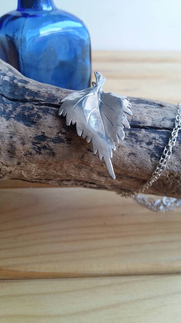 Silber Birkenblatt Halskette von TheIndigoForge