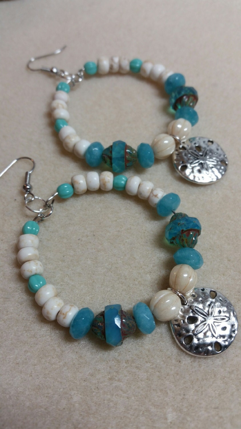 Boho Creolen Mit Sanddollars Charme Boho Creolen Mit Sanddollars Charme von TheItalianHippie