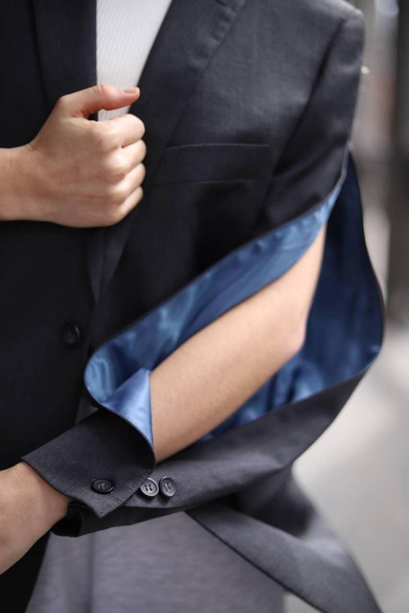 Recycelter Woll-Blazer Mit Ärmelschlitzen - Xxs-S von TheJacketUA