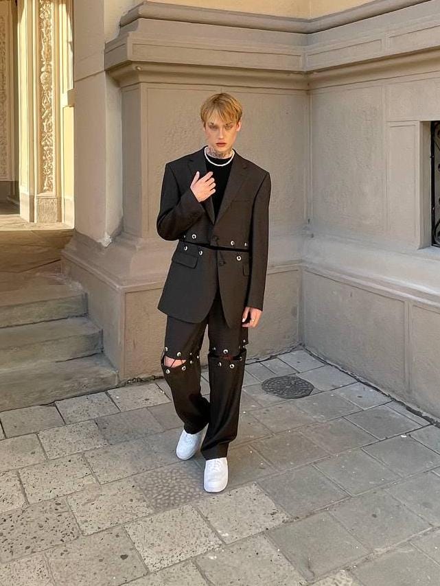 Upcycled Wollanzug Trafo Individuelles Vintage Eyelet Design von TheJacketUA