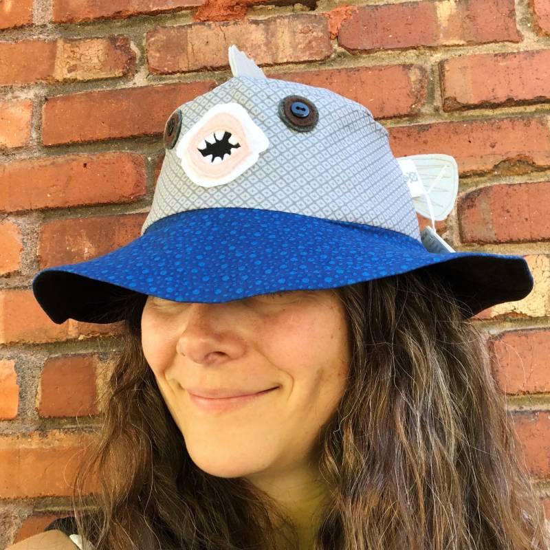 Tautog Fisch Sonnenhut Für Kinder Und Erwachsene. Großer Eimer Hut Zum Angeln, Garantiert Viel Spaß. Sonnenschutz. Einzigartig Handgefertigt von TheJewelKnitter