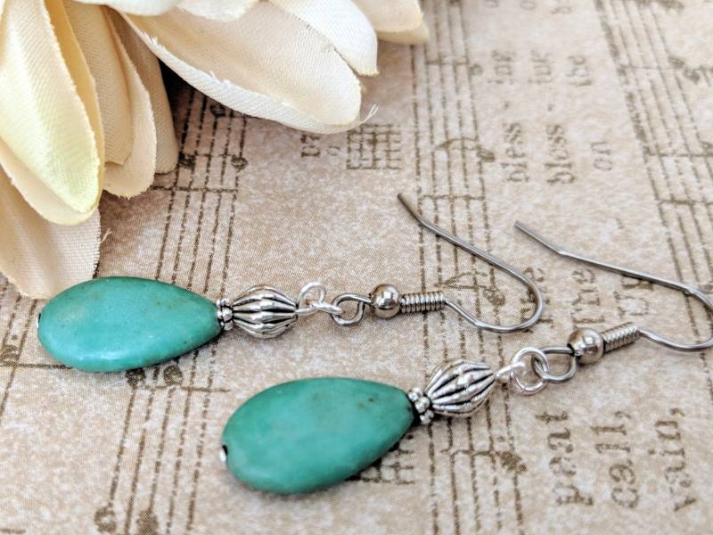 sterling Silber Türkis Ohrringe, Dezember Birthstone Schmuck Geschenk, Teardrop Metaphysical Shops Geschenk Für Mama, Chakra Ohrringe von TheJeweledElephants