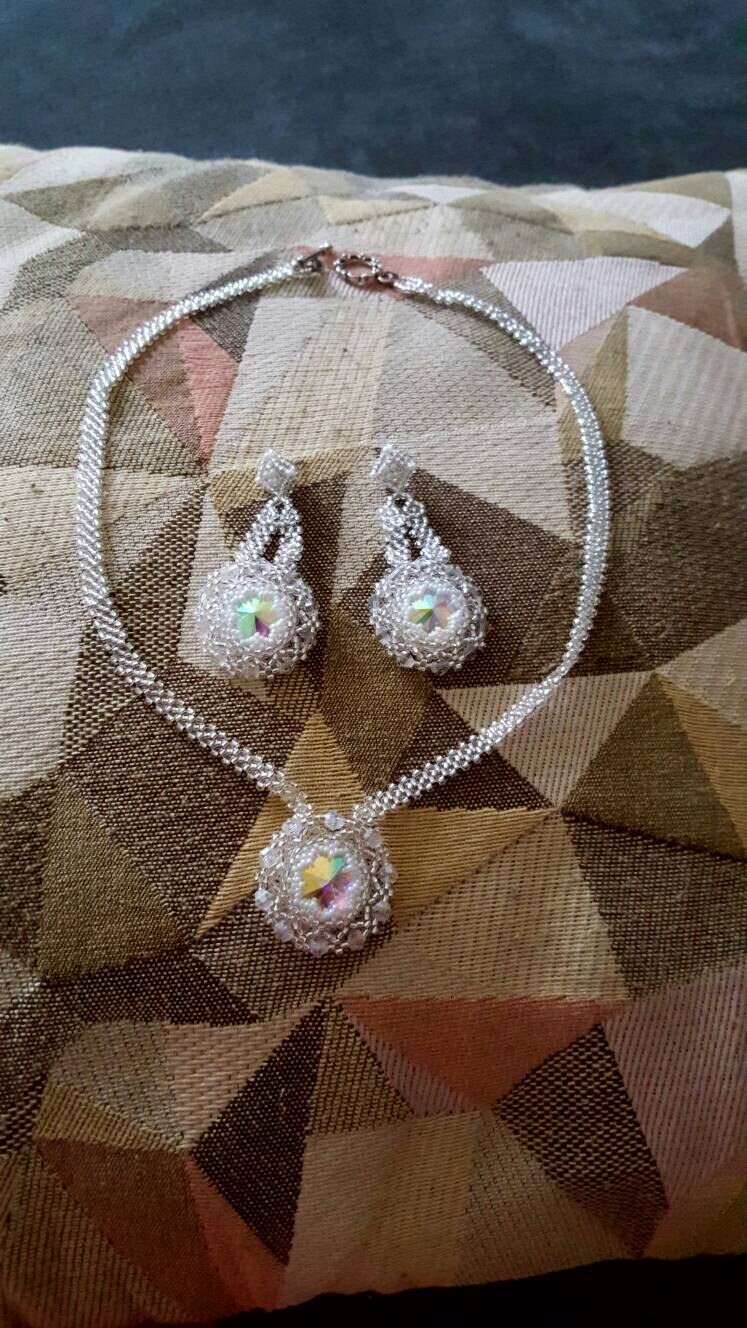 Handgemachte Artikel; Anhänger Halskette Weiß Perlenkette; Handgemachte Artikel; Anhänger Halskette Weiß Perlenkette; von TheJewelleryPalace