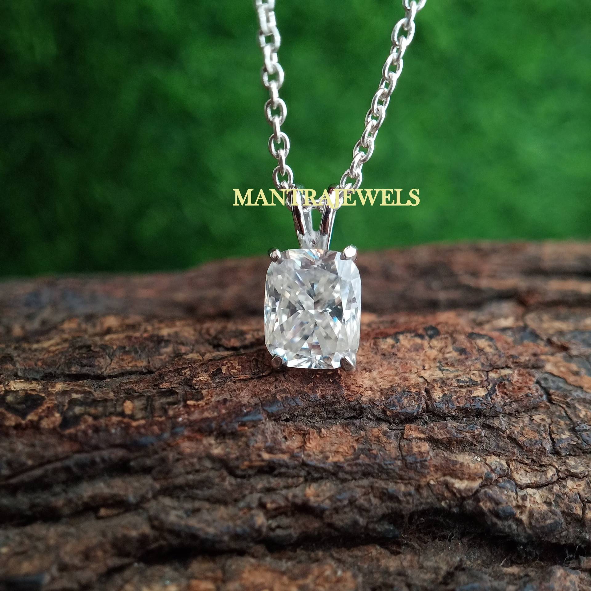 Moissanite Anhänger/Kette Mit Kissenförmigen Solitär Hochzeitsschmuck Für Hochzeit von TheJewello