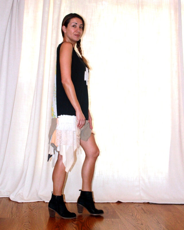 Zerfetzte Spitzentunika Wiederverwendetes Jersey-Kleid, M/L/xl von TheJoyVault