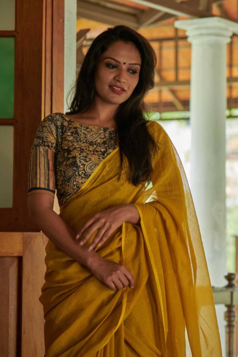 Manjal Kota Saree von TheKaithariProject