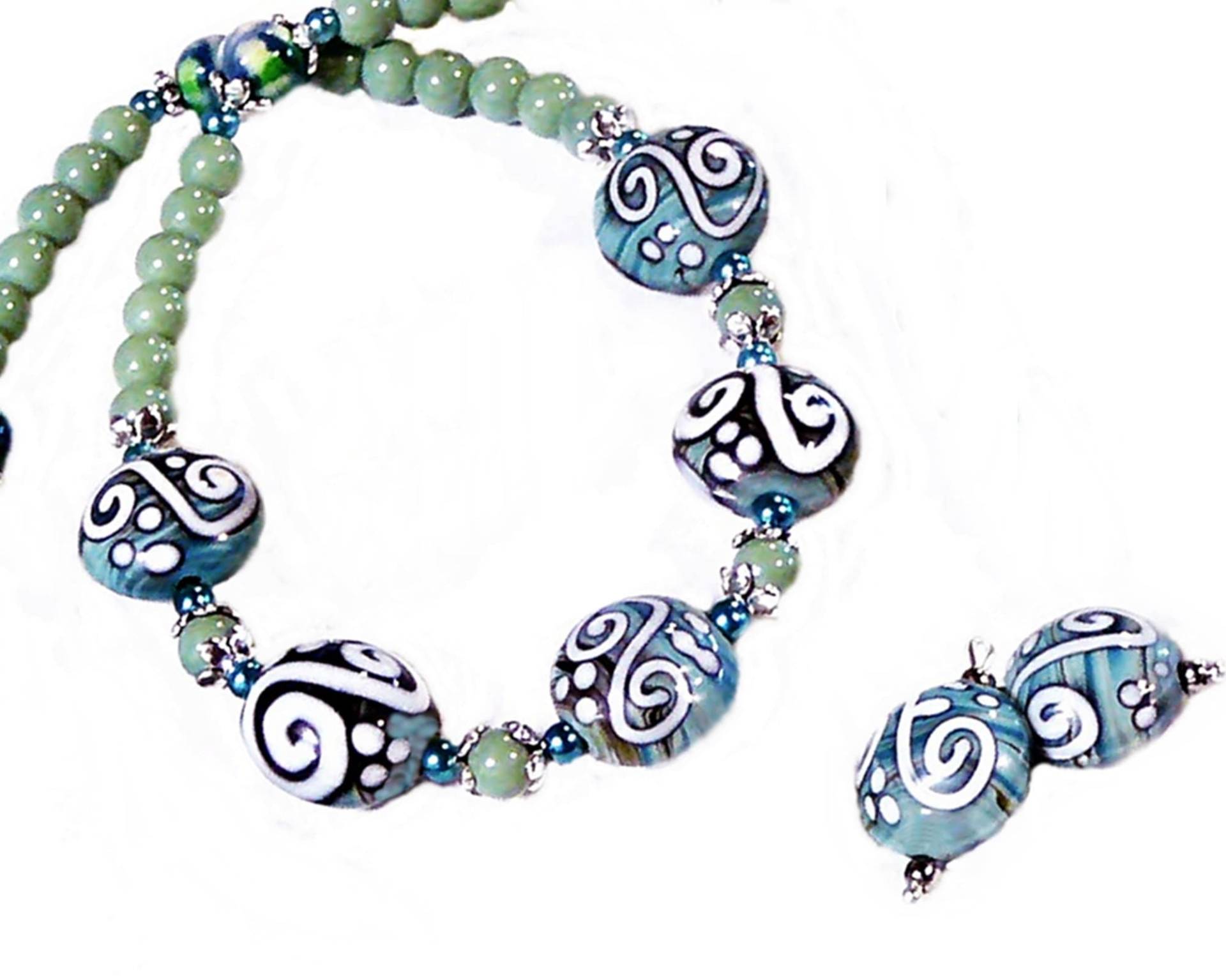 Halskette Und Ohrringe Set Lampwork Handwerker, Meer Schaumgrün Aqua, Wählen Clip Auf Oder Durchbohrt von TheKennettCollection