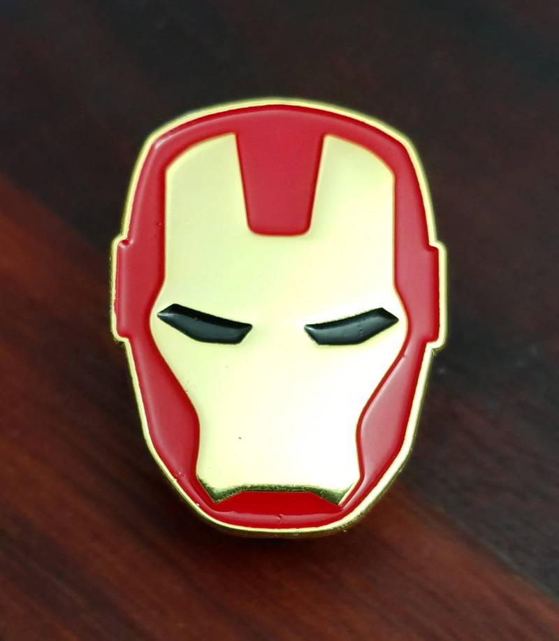 Iron Man Emblem Logo Anstecknadel Hutnadel von TheLastPassenger