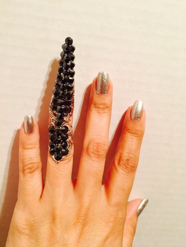 Kristall Krallenring, Rüstungskralle, Nagelschutz, Nagelspitze, Spike Ring, Fingerspitze, Nagelspitze, Nagelring, Silber Filigran, Hämatit Kristalle Kristall Krallenring, Rüstungskralle, Nagelschutz, Nagelspitze, Spike Ring, Fingerspitze, Nagelspitze, Nagelring, Silber Filigran, Hämatit Kristalle von TheLegacyArt