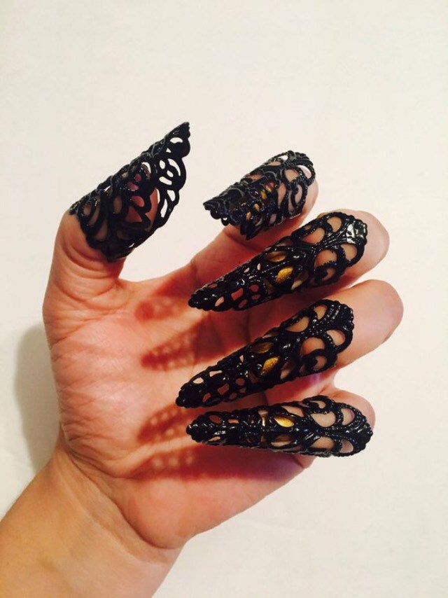 Pfeilspitzen Krallen, Nagelschutz, Nagelringe Oder Fingerspitzen in Schwarz, Set 5 Stück Sie Sind Größenverstellbar Pfeilspitzen Krallen, Nagelschutz, Nagelringe Oder Fingerspitzen in Schwarz, Set 5 Stück Sie Sind Größenverstellbar von TheLegacyArt