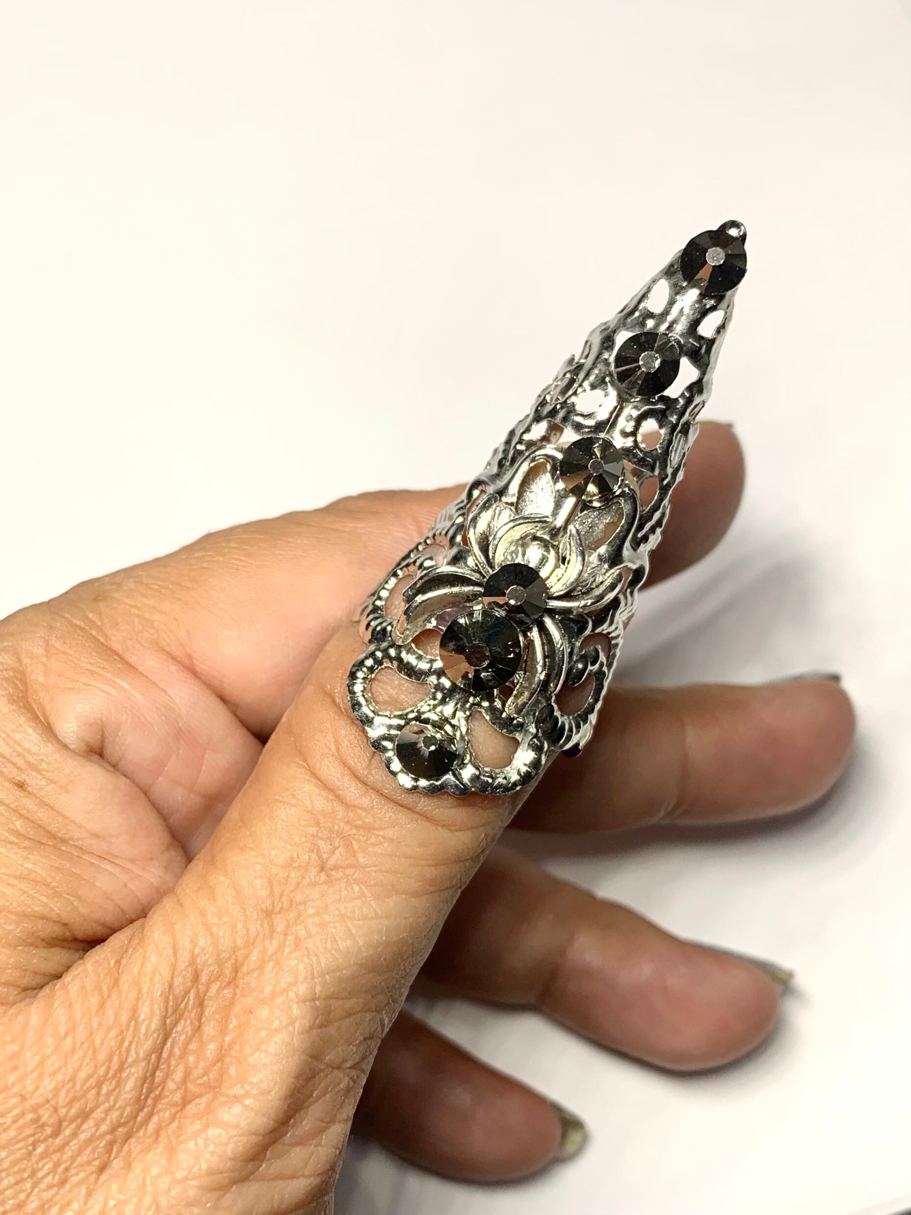 Spinnenkrallenring, Daumenkrallenring, Nagelschutz, Kristallring, Spinnenring, Nagelring, Spinnenschmuck, Daumenring, Verstellbar Spinnenkrallenring, Daumenkrallenring, Nagelschutz, Kristallring, Spinnenring, Nagelring, Spinnenschmuck, Daumenring, Verstellbar von TheLegacyArt
