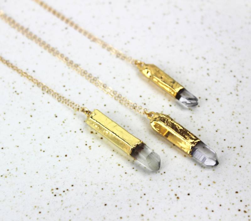 Bleistift Punkt Klar Kristall-Quarz Anhänger, Handgemachte 30 Zoll Lange Goldkette 450469 von TheLionsDenStudio