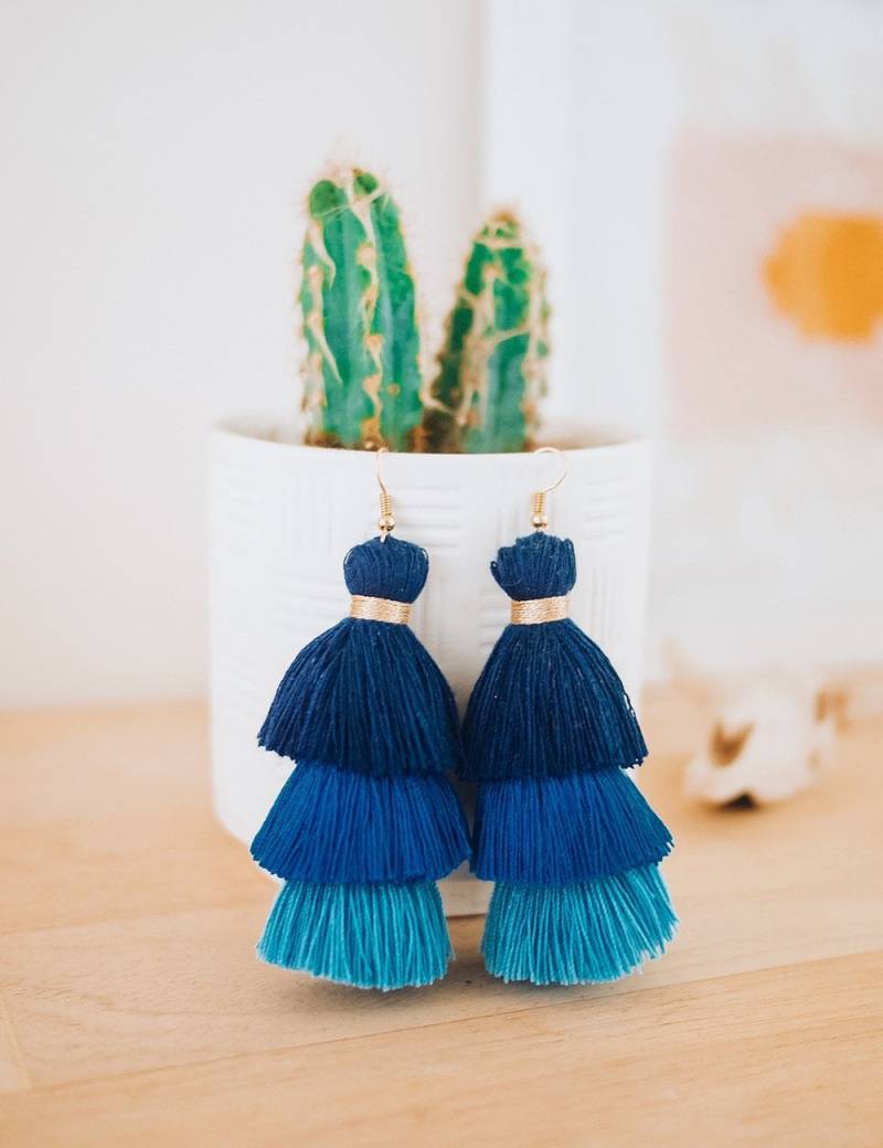 Dreilagige Quastenohrringe von TheLittleAvocado