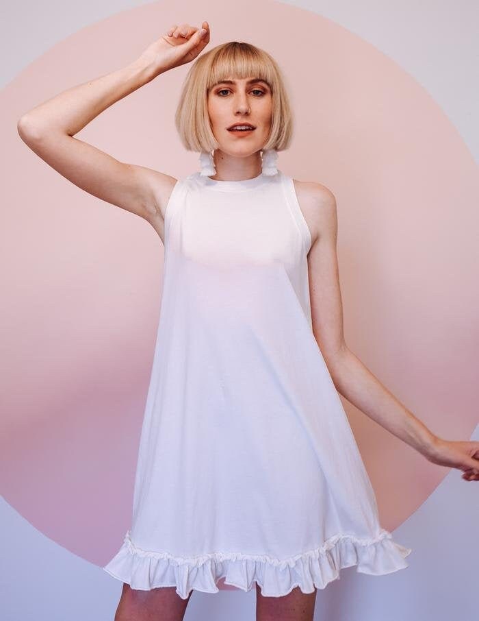 Quasten Ohrringe - Hellweiß von TheLittleAvocado