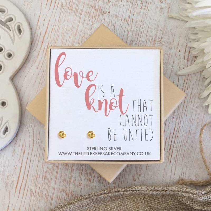 Gelbgold-Vermeil-Zitat-Ohrringe - "Love Is A Knot That Cannot Be Untied' von TheLittleKeepsakeCo