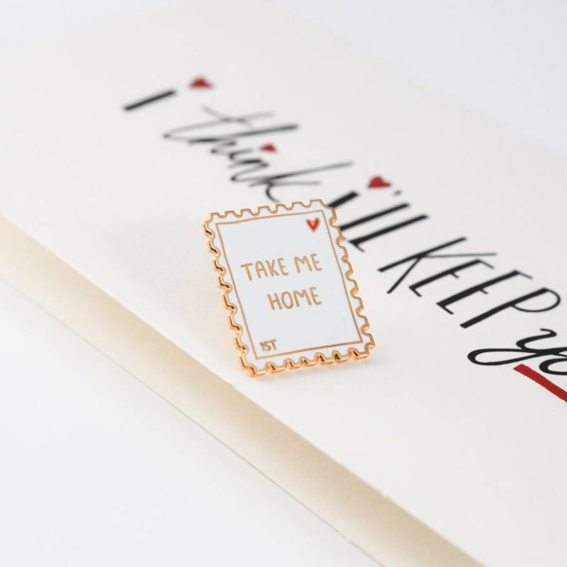 Take Me Home 1St Class Stempel Emaille Pin | Niedliche Anstecknadel Süßer Motivstempel Süßes Zuhause Take Me Home 1St Class Stempel Emaille Pin | Niedliche Anstecknadel Süßer Motivstempel Süßes Zuhause von TheLittleWingCompany