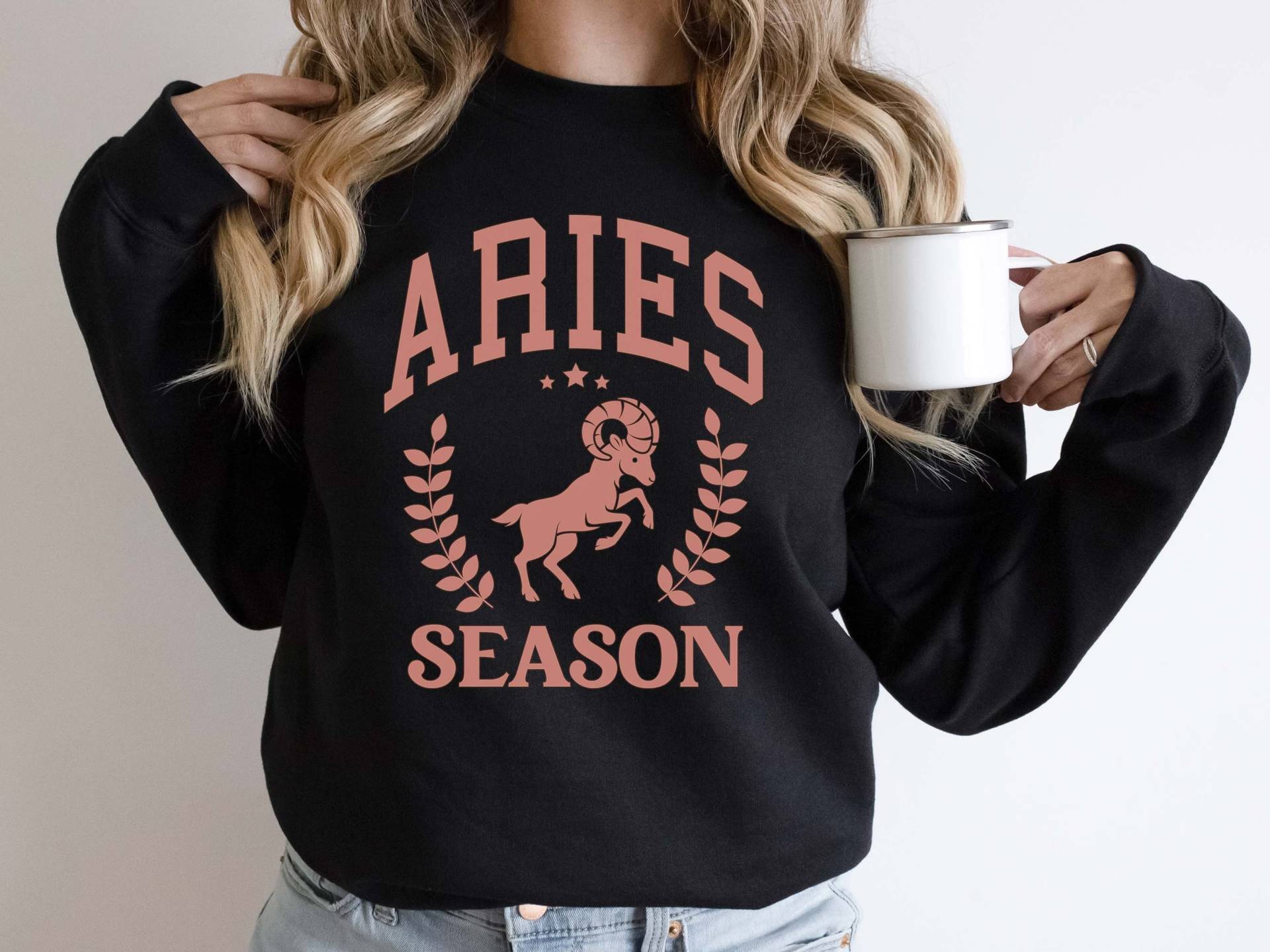 Widder Saison Sweatshirt Unisex Fit Sternzeichen Pullover Geschenke Horoskop Widder Saison Sweatshirt Unisex Fit Sternzeichen Pullover Geschenke Horoskop von TheLocalShop1