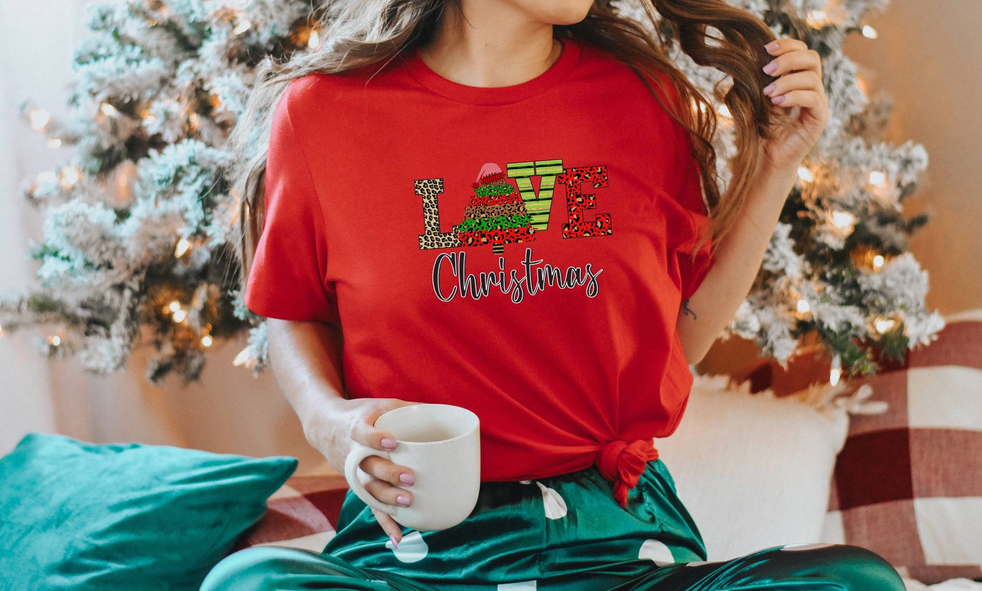Weihnachts-T-Shirt, Liebe Weihnachten, Frauen-T-Shirt, Unisex-T-Shirt, Trendiges Weihnachts-T-Shirt von TheLongGiraffe
