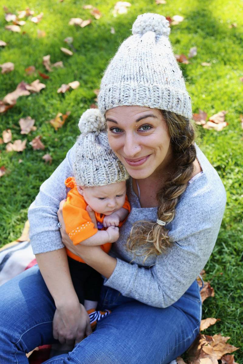 Mama & Me Beanie Set, Chunky Stich Mit Pom Pom Mama & Me Beanie Set, Chunky Stich Mit Pom Pom von TheLongRoadKnitting