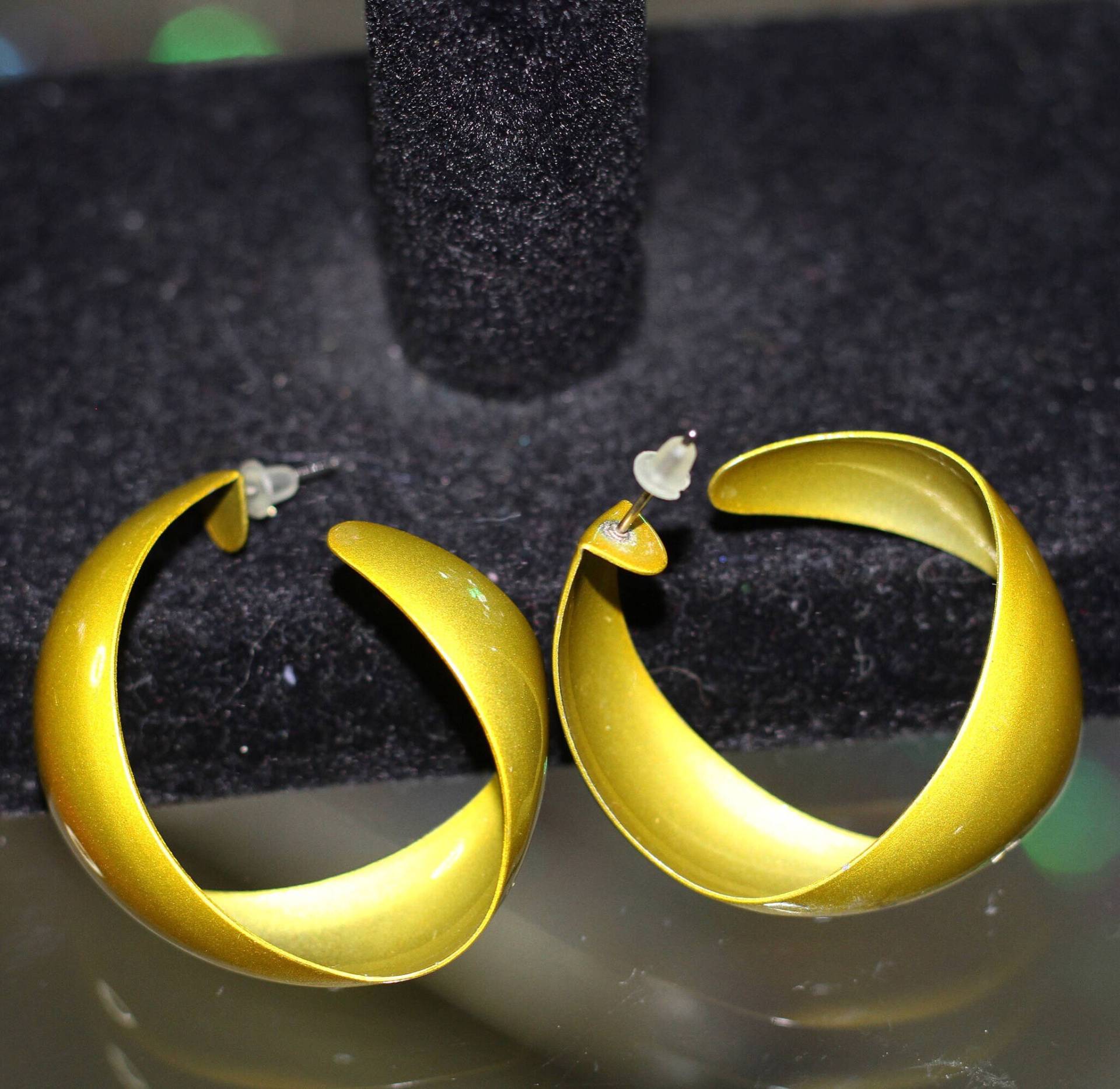 Apfelgrüne Swirl Ohrringe von TheLoveFashion