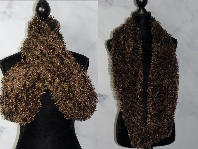 Brauner Schal von TheLoveFashion