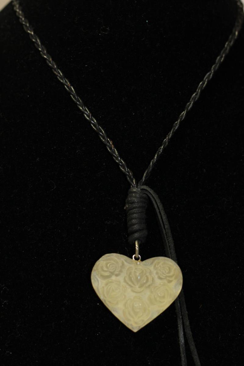 Express-Klares Herz Rose Dekorative Halskette von TheLoveFashion