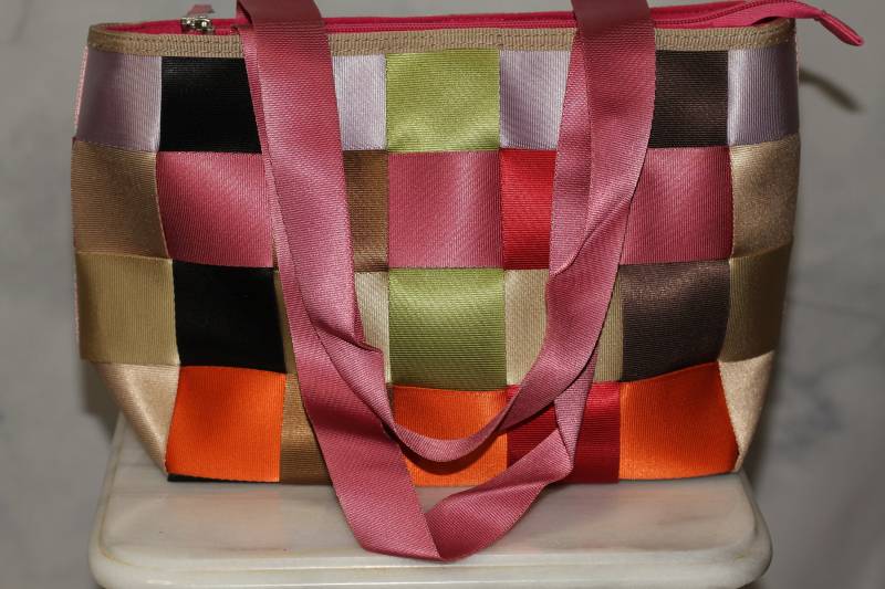 Gepatchte Multi Color Handtasche von TheLoveFashion