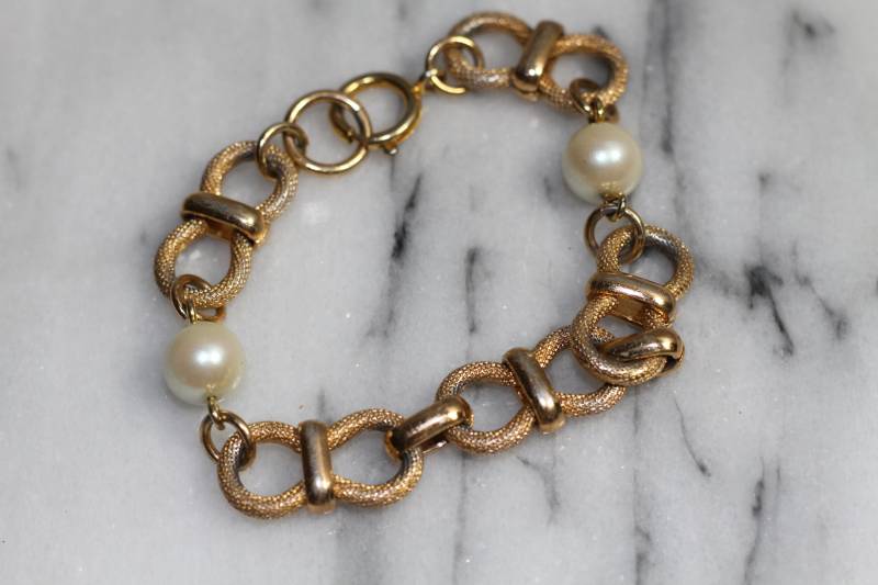 Gold Perlenarmband von TheLoveFashion