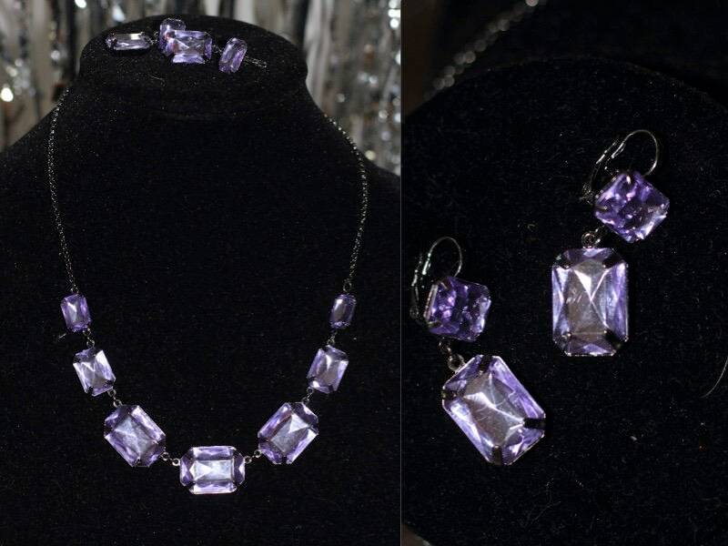 Lila Stein Ohrring & Halskette Set von TheLoveFashion