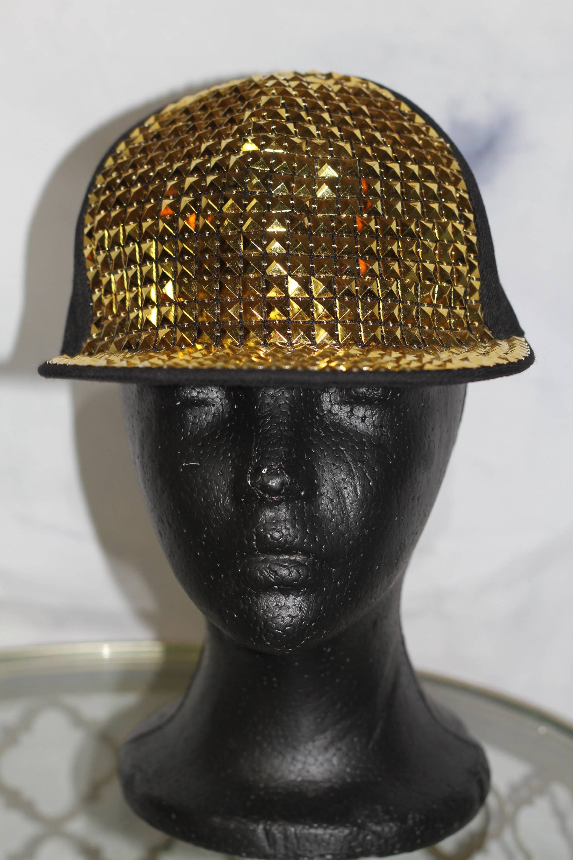 Schwarz Gold Hut von TheLoveFashion