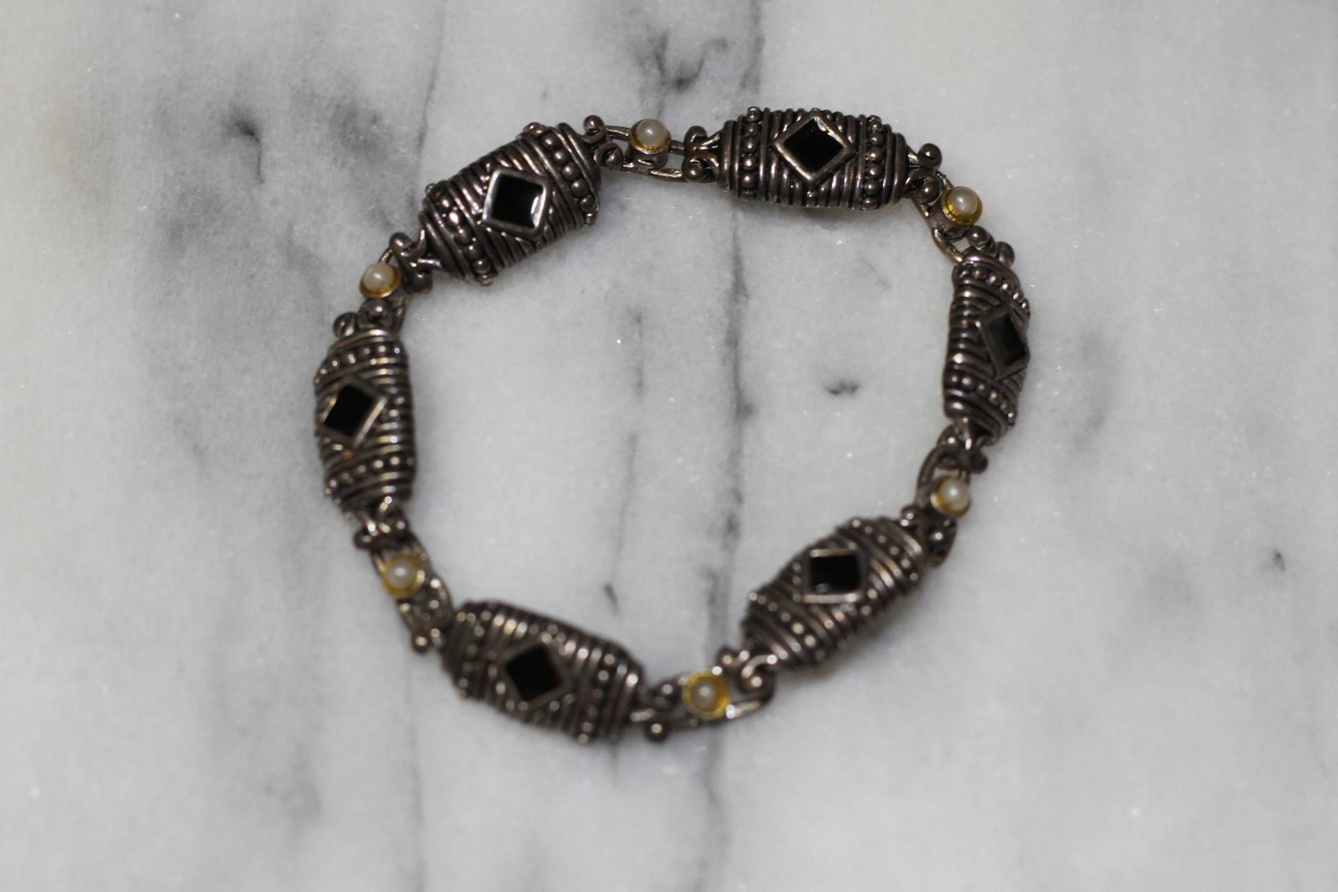 Schwarz Silber Armband von TheLoveFashion