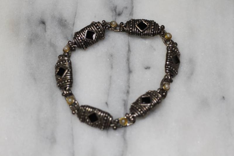 Schwarz Silber Armband von TheLoveFashion