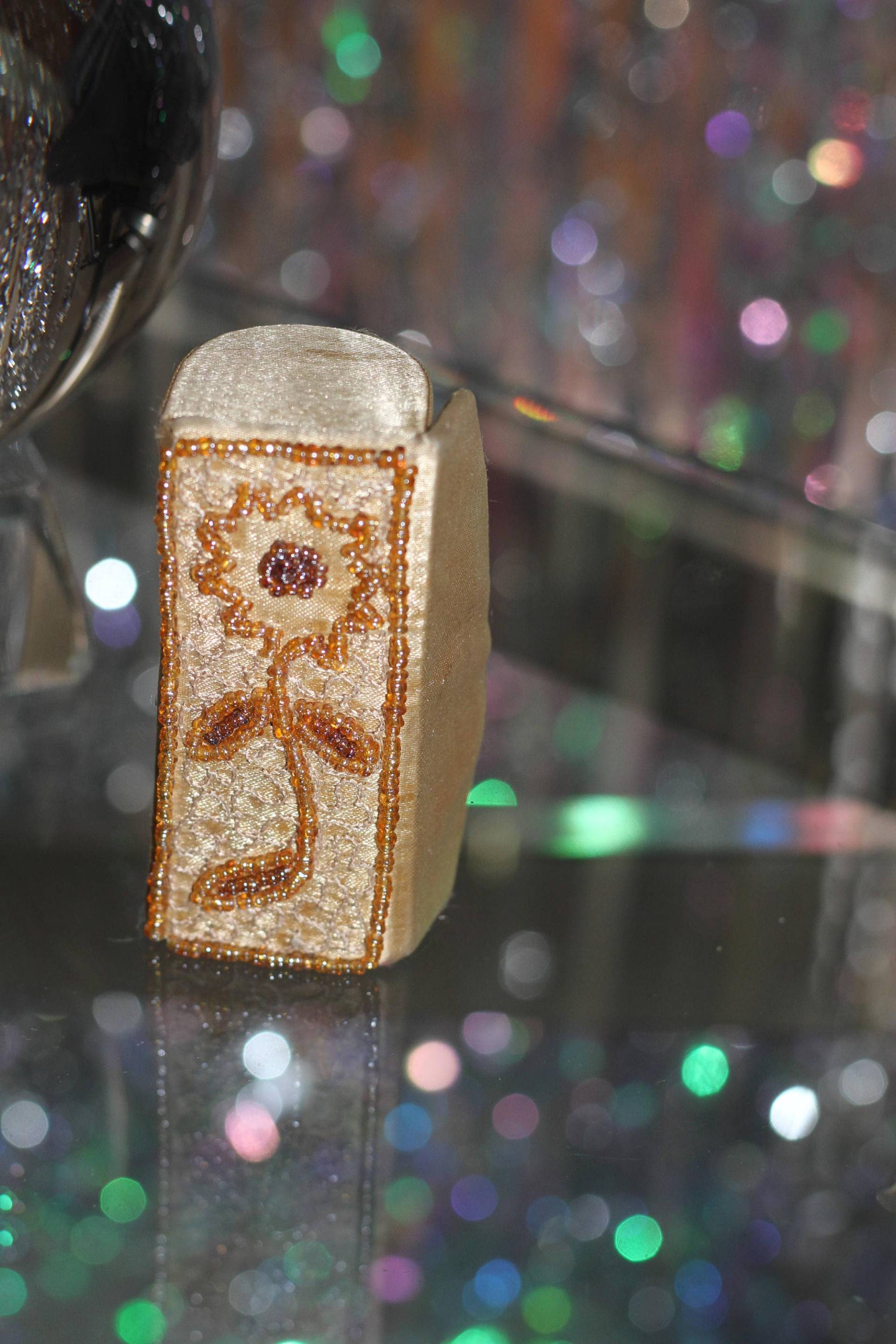 Tan Perlen Lippenstift Spiegel Kompakt von TheLoveFashion