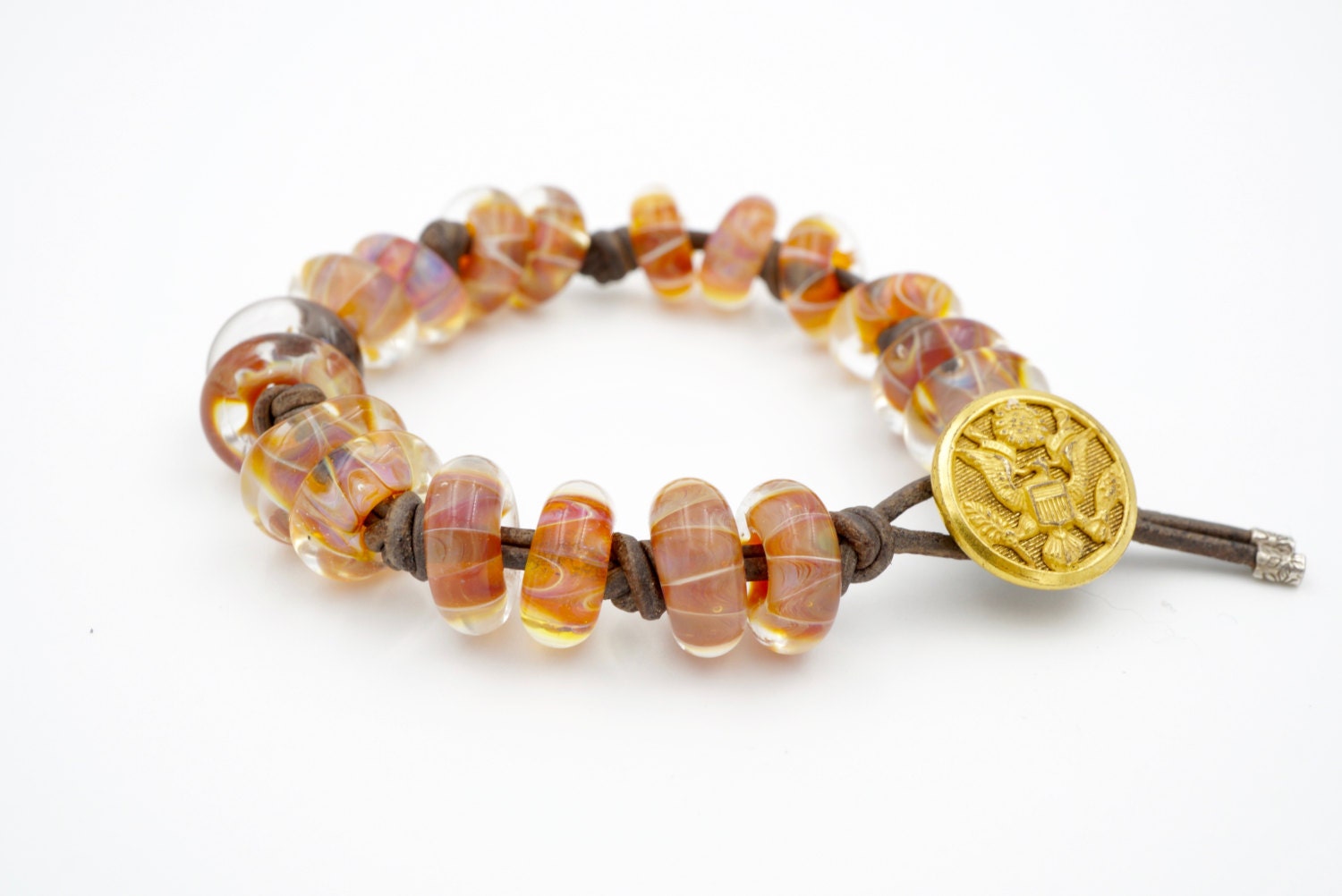 Der Glücksbringer - Kunst Glasperlen Armband Carmel Töne Leder Vintage Bead Der Glücksbringer - Kunst Glasperlen Armband Carmel Töne Leder Vintage Bead von TheLuckyCharmKC