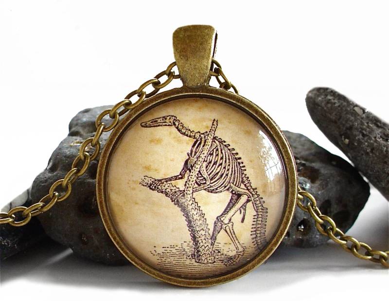 Dinosaurier Halskette - Hadrosaurus Fossil Antiker Druck Anhänger in Bronze Dino Schmuck von TheLysineContingency