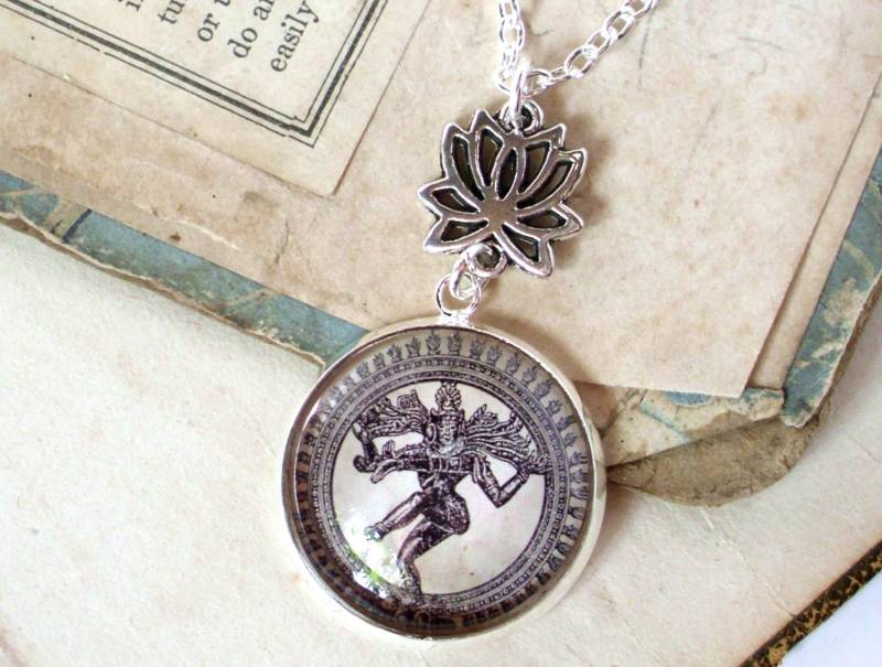 Lord Shiva Halskette - Hindu Gott Indien Lotus Kette in Silber Yoga von TheLysineContingency