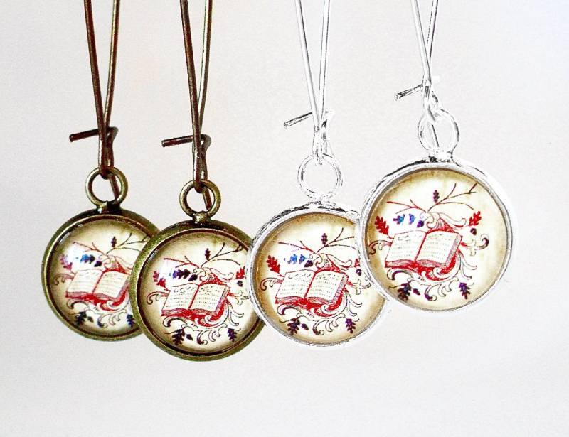 Sale - Kleine Buch Ohrringe in Silber Oder Bronze Cottage Chic Bücher von TheLysineContingency