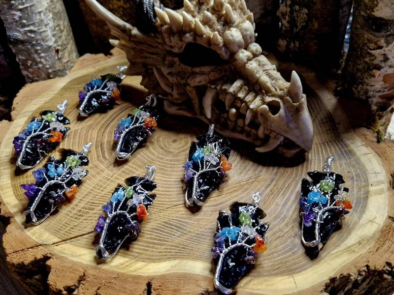 Pfeilspitzen Anhänger Mit Chakra Lebensbaum von TheMagicRunenShop