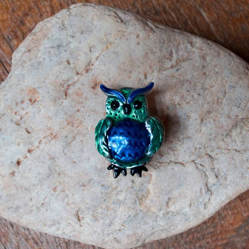 Emaille Gehörnte Eule Brosche von TheMagicZoo