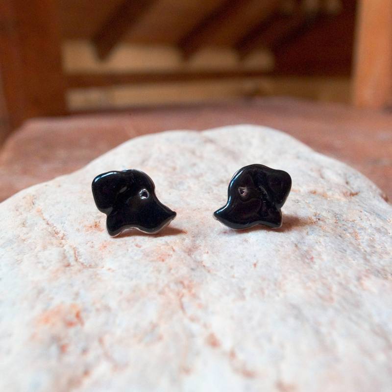 Emaille Schwarz Labrador Ohrstecker von TheMagicZoo