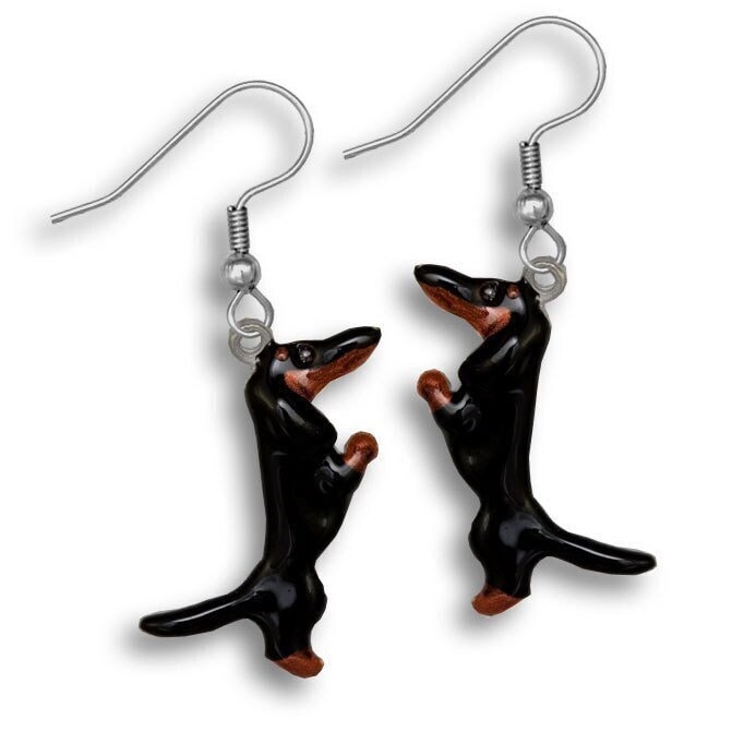 Emaille Schwarz Und Tan Dackel Ohrringe von TheMagicZoo