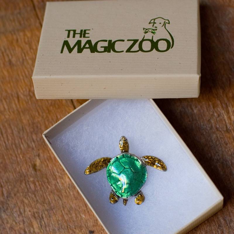 Grüne Meeresschildkröte Pin von TheMagicZoo