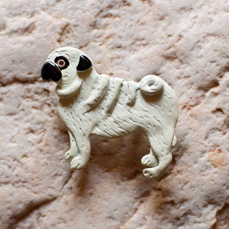 Rehkitz Und Schwarzer Mops Pin Rehkitz Und Schwarzer Mops Pin von TheMagicZoo